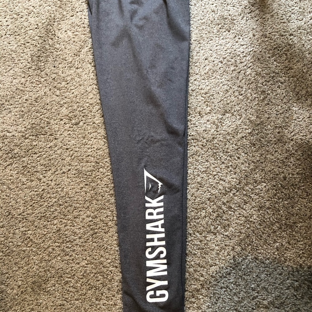 COPY - Gym shark leggings